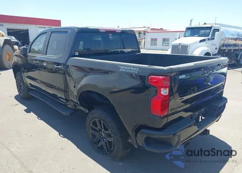 2024 Chevrolet Silverado 1500 4Wd Short Bed Custom Trail Boss z USA, uszkodzony, nr VIN 3GCUDCED9RG366664